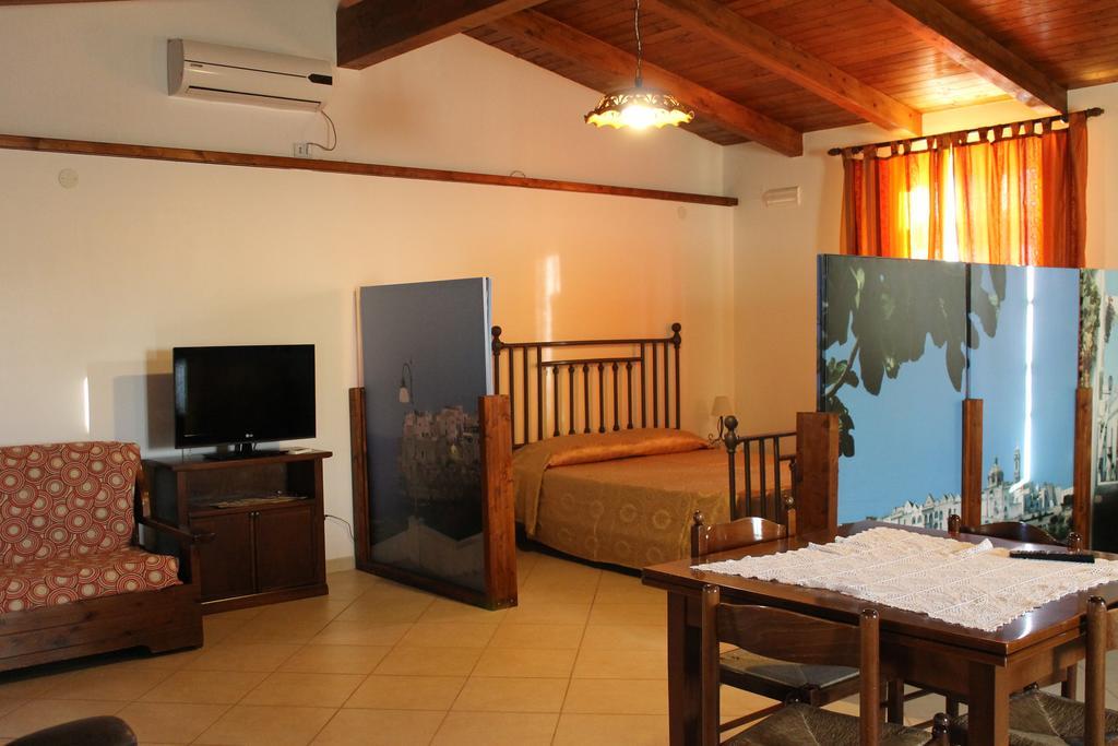 La Casa Del Nonno Bed & Breakfast Alberobello Room photo